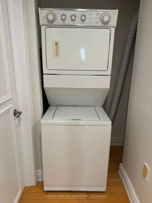 Detached Home For Lease | N9250381 - Photo 1