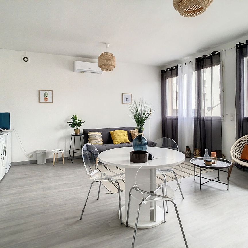 Apartment - Photo 1