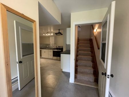 B-347 Frontenac Street – Carriage House, inclusive! - Photo 2