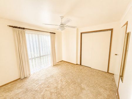 3 BEDROOM HOME IN MOOROOPNA! - Photo 2