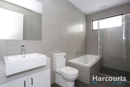 Modern 3-Bedroom Home with Stylish Features in Thomastown - Photo 5