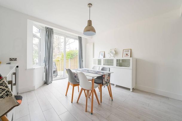 2 bedroom terraced house to rent - Photo 1