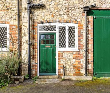 2 bedroom end of terrace house to rent - Photo 5