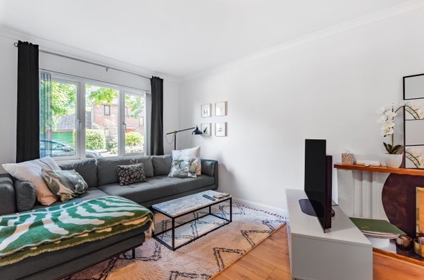 4 bedroom detached house to rent - Photo 1