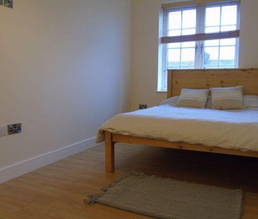 5 bedroom apartment to rent - Photo 4