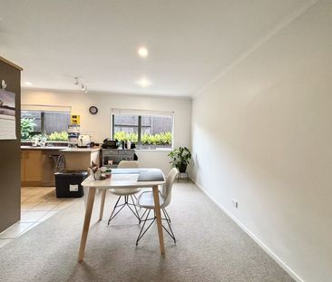 Professional Family Home for Lease in Westgate, Auckland - Photo 5