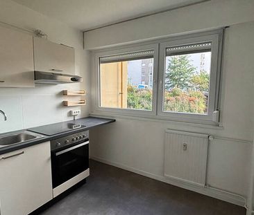 A louer superbe Appartement type F2 avec Ascenseur - Photo 2