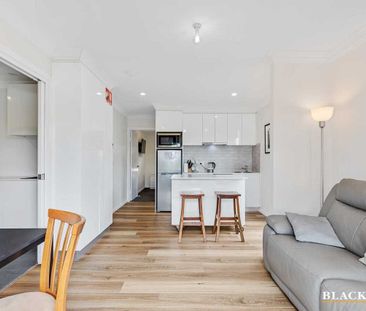 Stunning Coastal Living - Photo 4