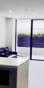 3 Finch Dr, Sydney - Photo 3