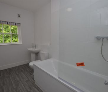 3 bedroom semi-detached house to rent - Photo 6