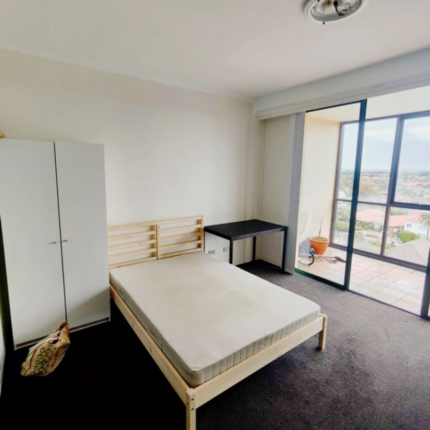 3 bed 2 bath - Photo 1