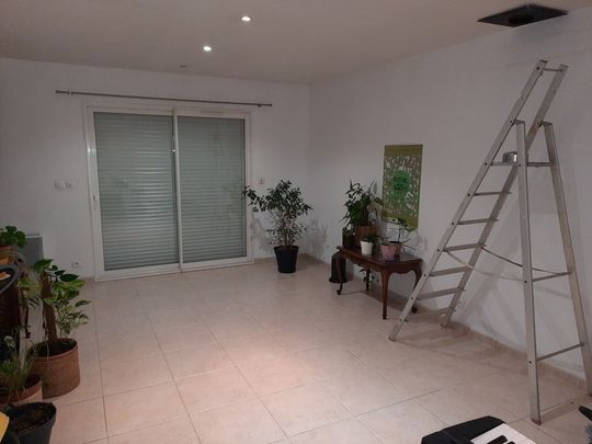 Villa - Photo 1