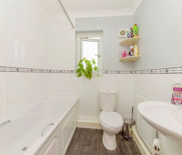 Blackthorn, Stamford - Photo 3