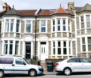 Modern Ensuite Near the Bristol Cycle Path - Photo 1