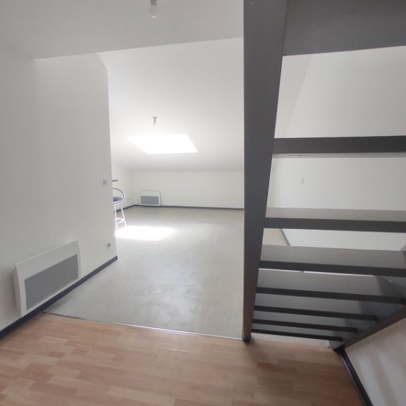 T3 PROCHE DE LA PLACE DENIS DUSSOUBS - Photo 1