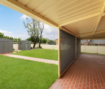 Spacious Family Home in a Prime Location – 4 Lambert Place, Leumeah - Photo 1