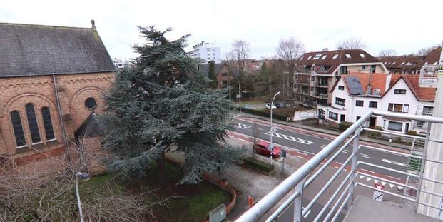 Appartement te huur in Sint-Andries voor € 925 met 3 slaapkamers - Photo 1