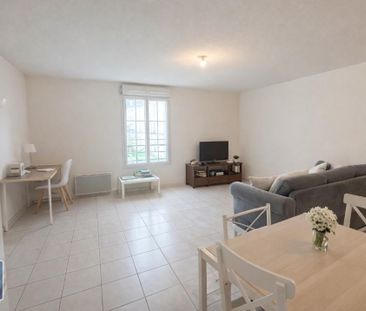 Location Appartement 3 pièces 61m² SAUMUR 49400 - Photo 1