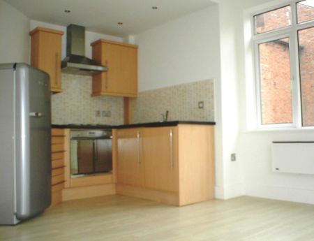 2 bedroom flat to rent - Photo 4