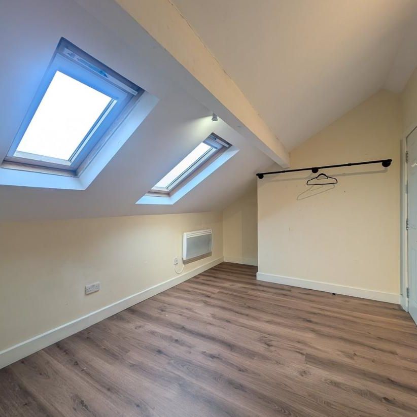 Bradford Road, Shipley - Photo 1