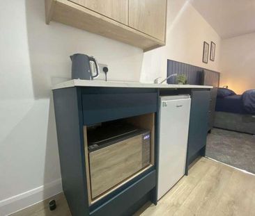 Newly Refurbished Ensuite Room With Kitchenette, PE1 - Photo 3