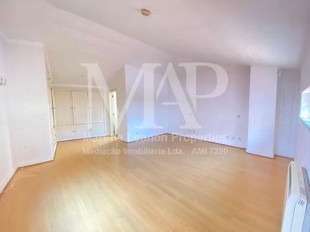 1 room luxury House for rent in Centro Historico (Cascais), Cascais, Lisbon - Photo 4