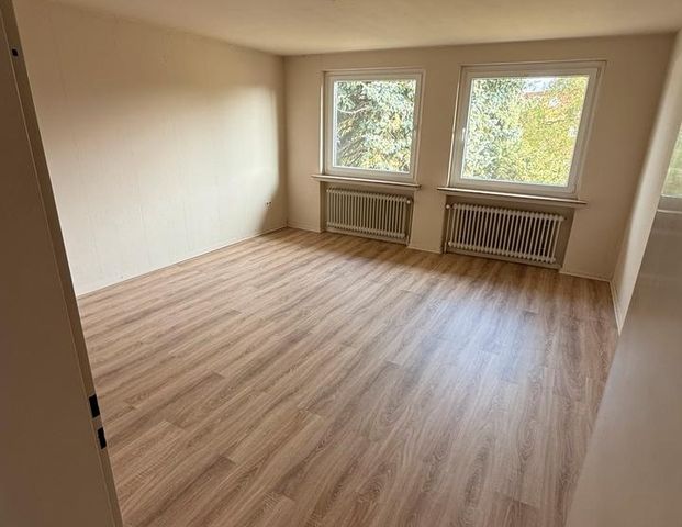 Sonnig & Toplage: 2-Zimmer-Wohnung mit Südterrasse - Photo 1