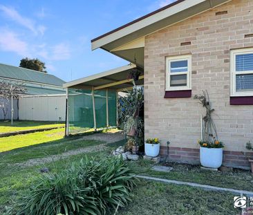 Central Living with Comfort and Space - Photo 6