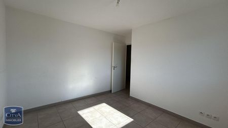 Location Appartement 4 pièces 72m² GIGEAN 34770 - Photo 2