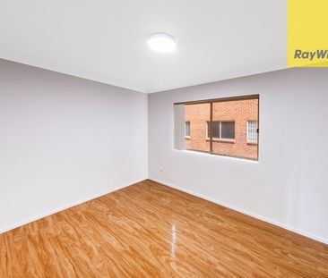 Premium Two Bedroom Apartment Moments from Parramatta CBD - 950M To... - Photo 4