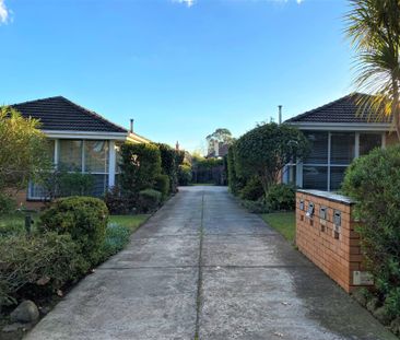 2/13 Blackburn Street, Surrey Hills - Photo 2