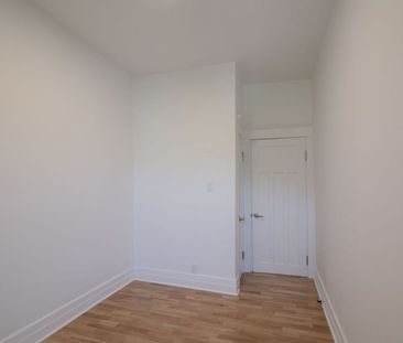 2068 Sherbrooke, Montréal, QC - Photo 1