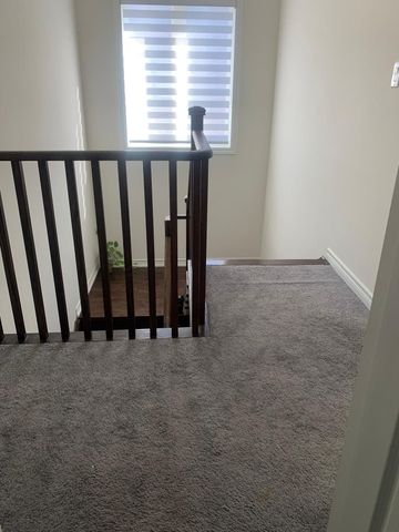 For Lease - 253 Fleetwood Drive, Oshawa, Ontario - Photo 4