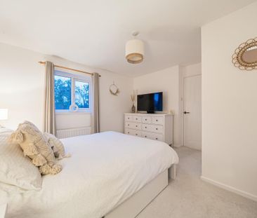 2 bedroom end of terrace house to rent - Photo 6