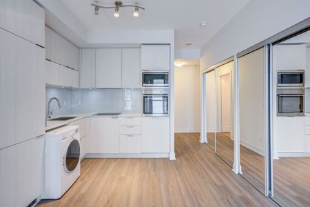 For Lease - 318 Richmond Street Unit# 2410, Toronto, Ontario - Photo 4