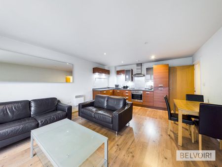 2 bedroom flat to rent - Photo 2