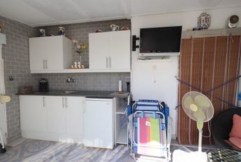 Bungalow con solarium privado en Playa Flamenca. Temporada baja.