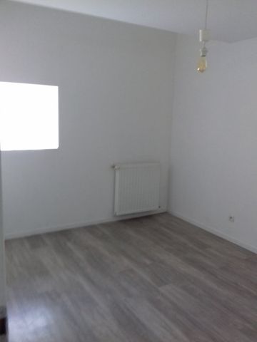 Appartement 4 pièces à Joeuf - Photo 2
