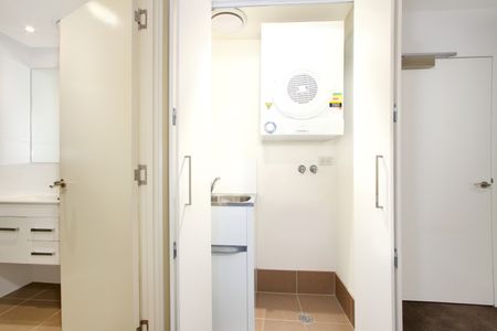 42/35 Torrens Street, Braddon ACT 2612 - Apartment For Rent | Domain - Photo 4