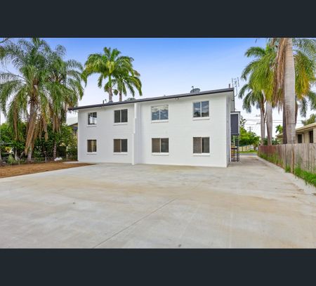 1/67 Edington Street, Berserker, Qld 4701 - Photo 5