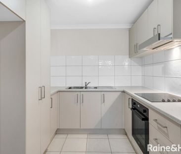 Modern One-Bedroom Walk up Unit - Prime Bonner Location - Photo 6