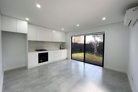 1/2 Wyreema Avenue - Photo 5