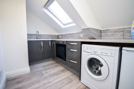 Apartment to rent in Westgate Road, Newcastle City Centre, NE4 - Photo 5