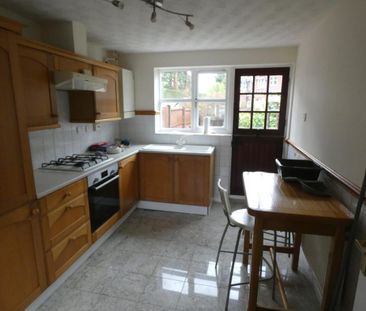 3 bedroom semi-detached house to rent - Photo 6