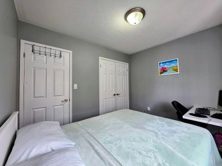 For Lease - 9 Cooperage Lane, Ajax, Ontario - Photo 5