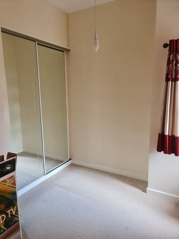 2 Bed Flat, Living, LE4 - Photo 5
