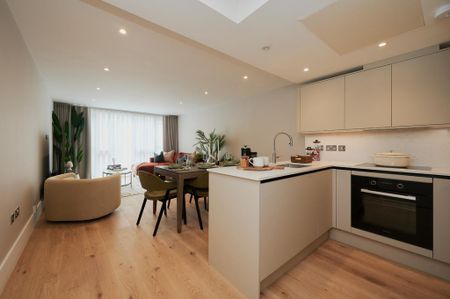 3 bedroom flat to rent - Photo 3