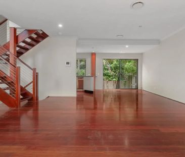 “Modern Townhouse in Ironside School Catchment” - Photo 1