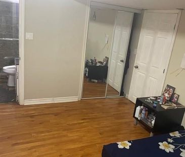 For Lease - 29 Portstewart Crescent Unit# Basement, Brampton, Ontario - Photo 2