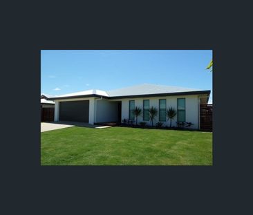 37 Firefly Cr, Ooralea, Qld 4740 - Photo 2